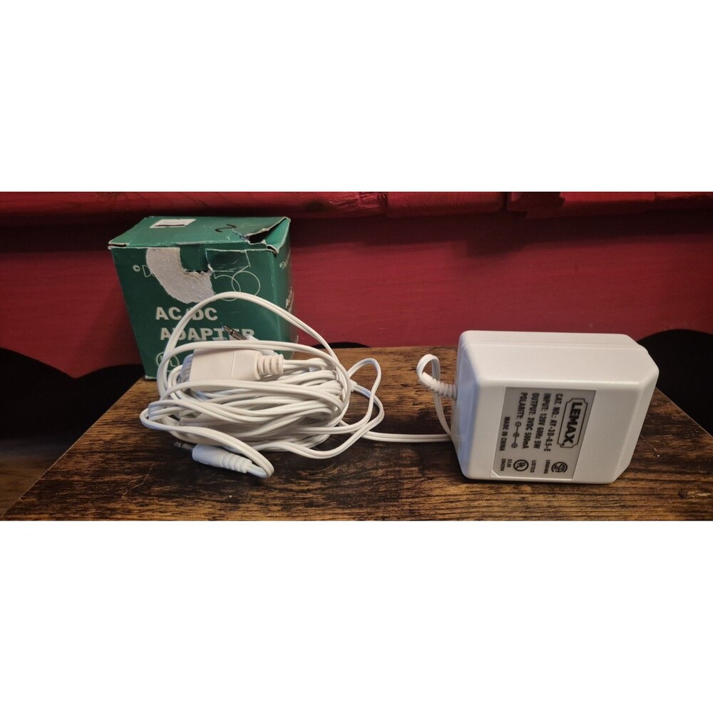 Lemax AC Power Cord Adapter Plug 4 Prong Output Jacks White Dept. 56